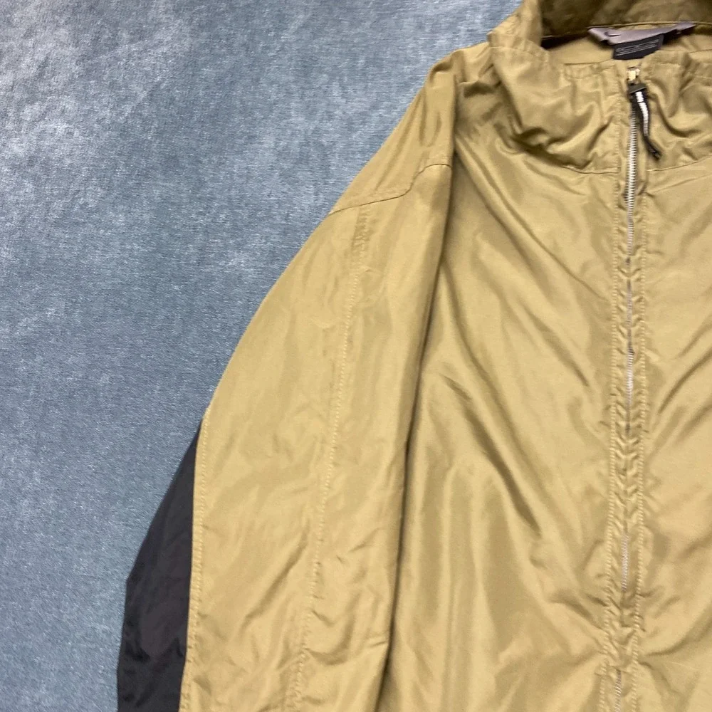 Nike Windbreaker Jacket Mens Medium Beige Athletic Sport Lightweight Full Zip